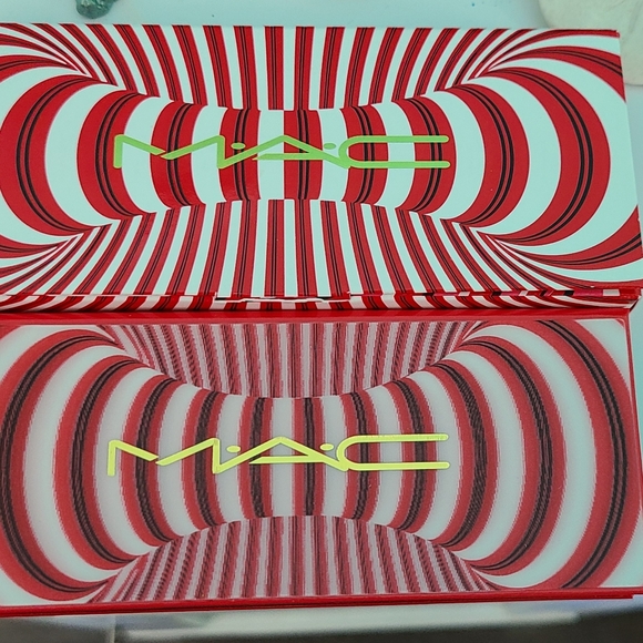 ⭐️3/$35 MAC Skinfinish Palette Limited Edition NIB - Picture 4 of 7